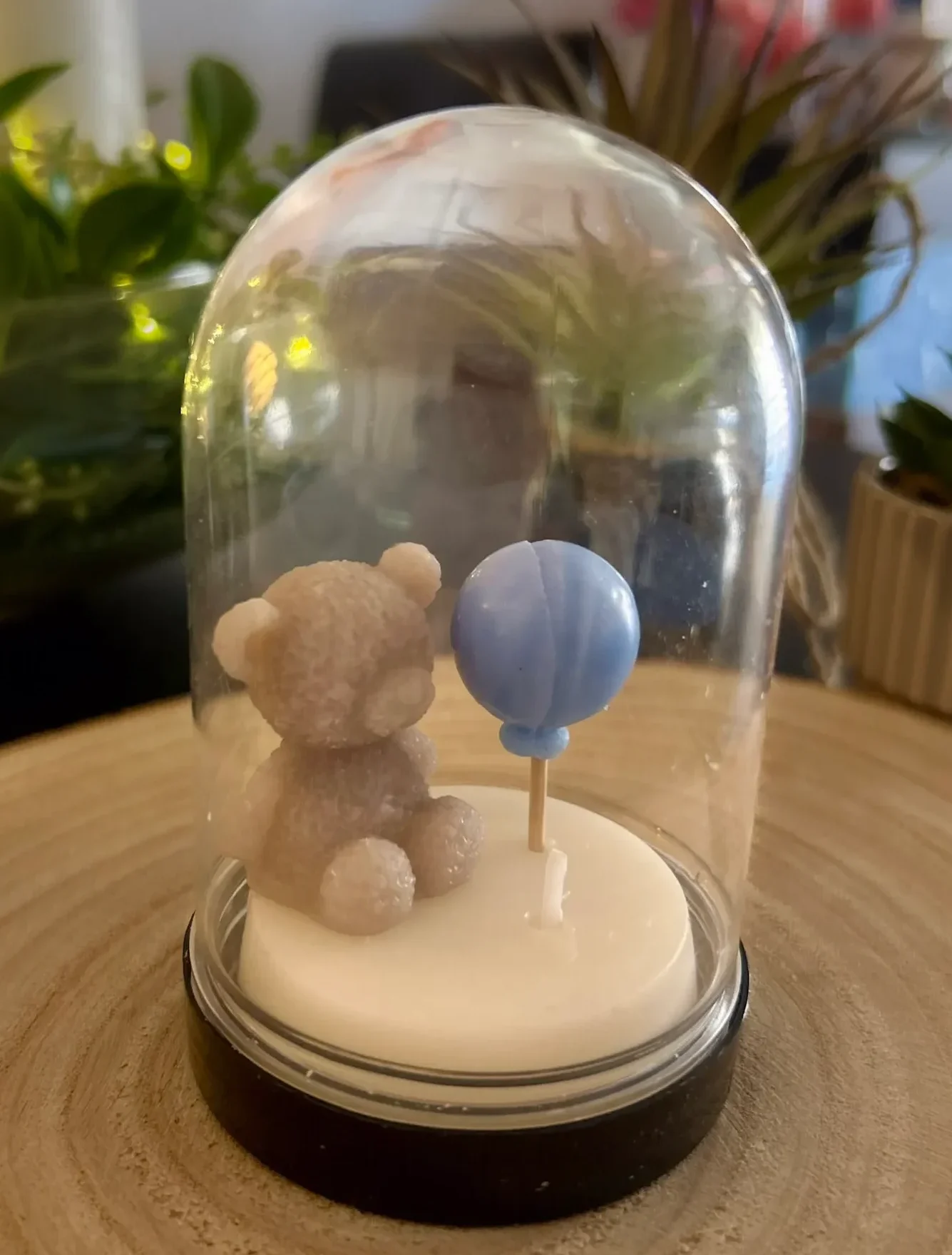 Pequeño Sueño es una vela artesanal tipo recordatorio para eventos especiales